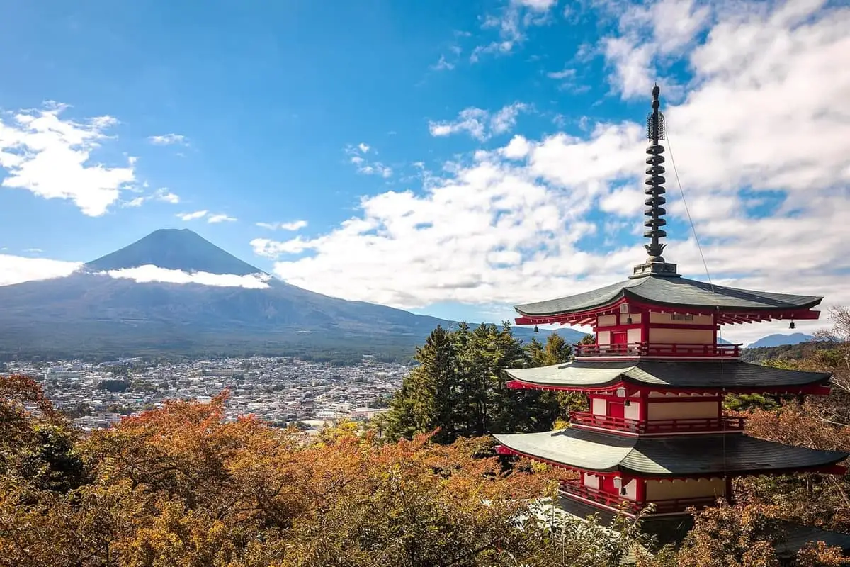 Monte Fuji e o pagode Chureito, no Japão
